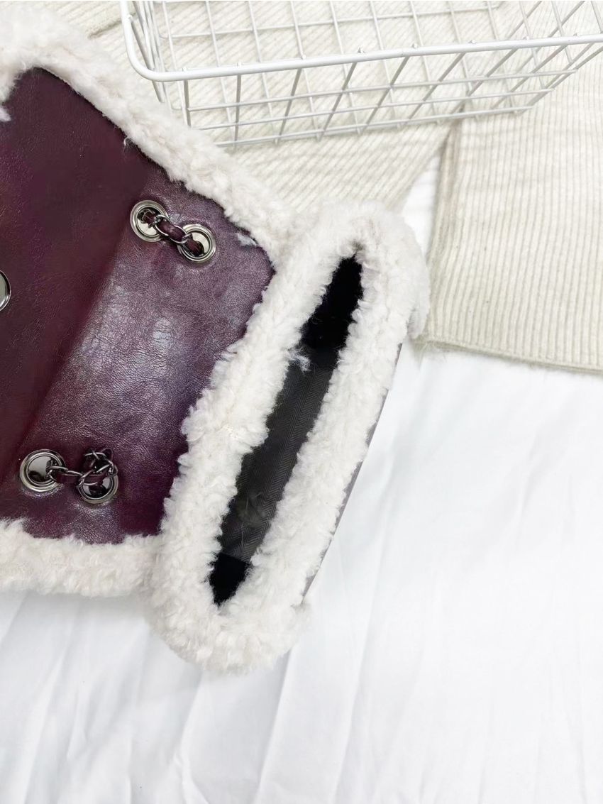 Fuzzy Panel Flap Chain Square Bag