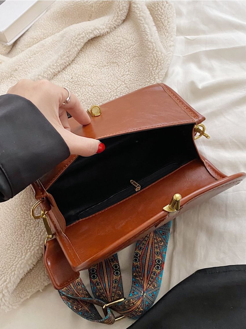 Minimalist Flap Square Bag