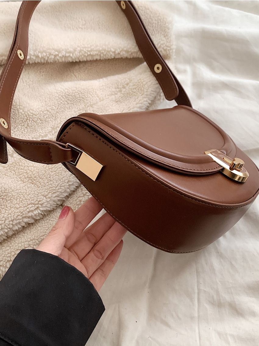 Twist Lock Flap Saddle Bag