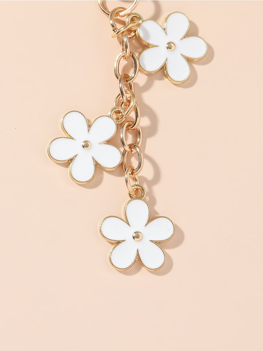 Cute Cartoon Flower Charm Keychain Flower Design Bag Charm Perfect Accessory for Your Bag, Suitcase, Phone, or Car