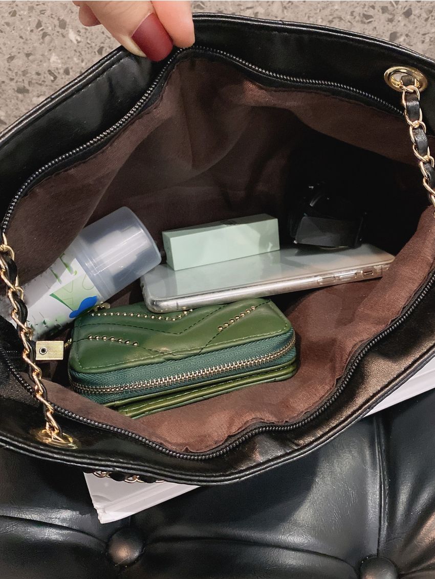 Quilted Detail Chain Shoulder Tote Bag