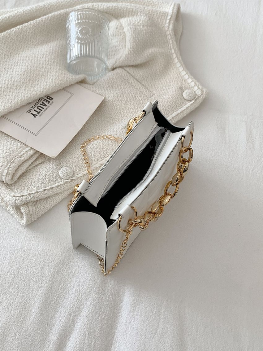 Quilted Pattern Chain Square Bag