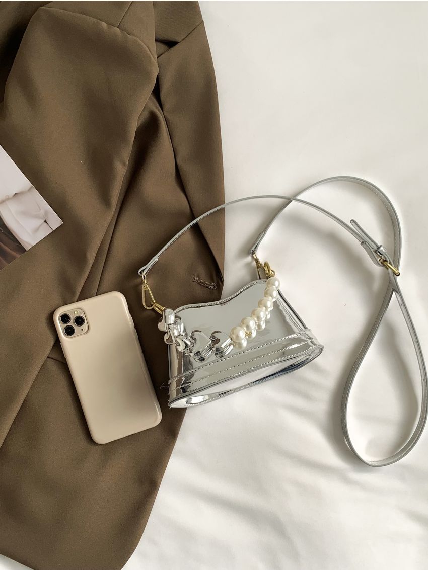 Mini Metallic Letter Graphic Heart & Faux Pearl Decor Bucket Bag