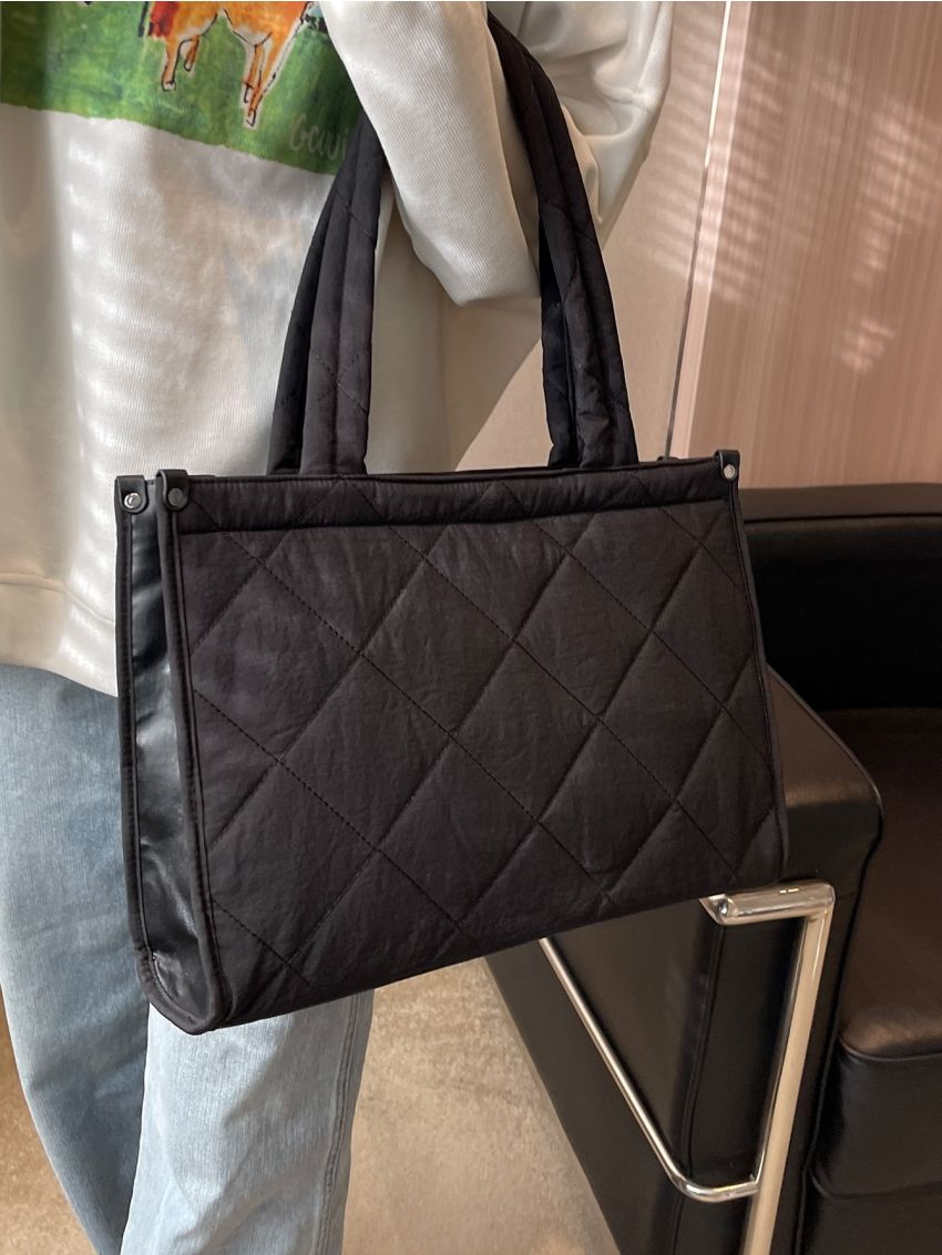 Minimalist Quilted Pattern Shoulder Tote Bag