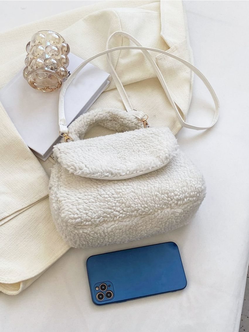 Minimalist Flap Fuzzy Saddle Bag