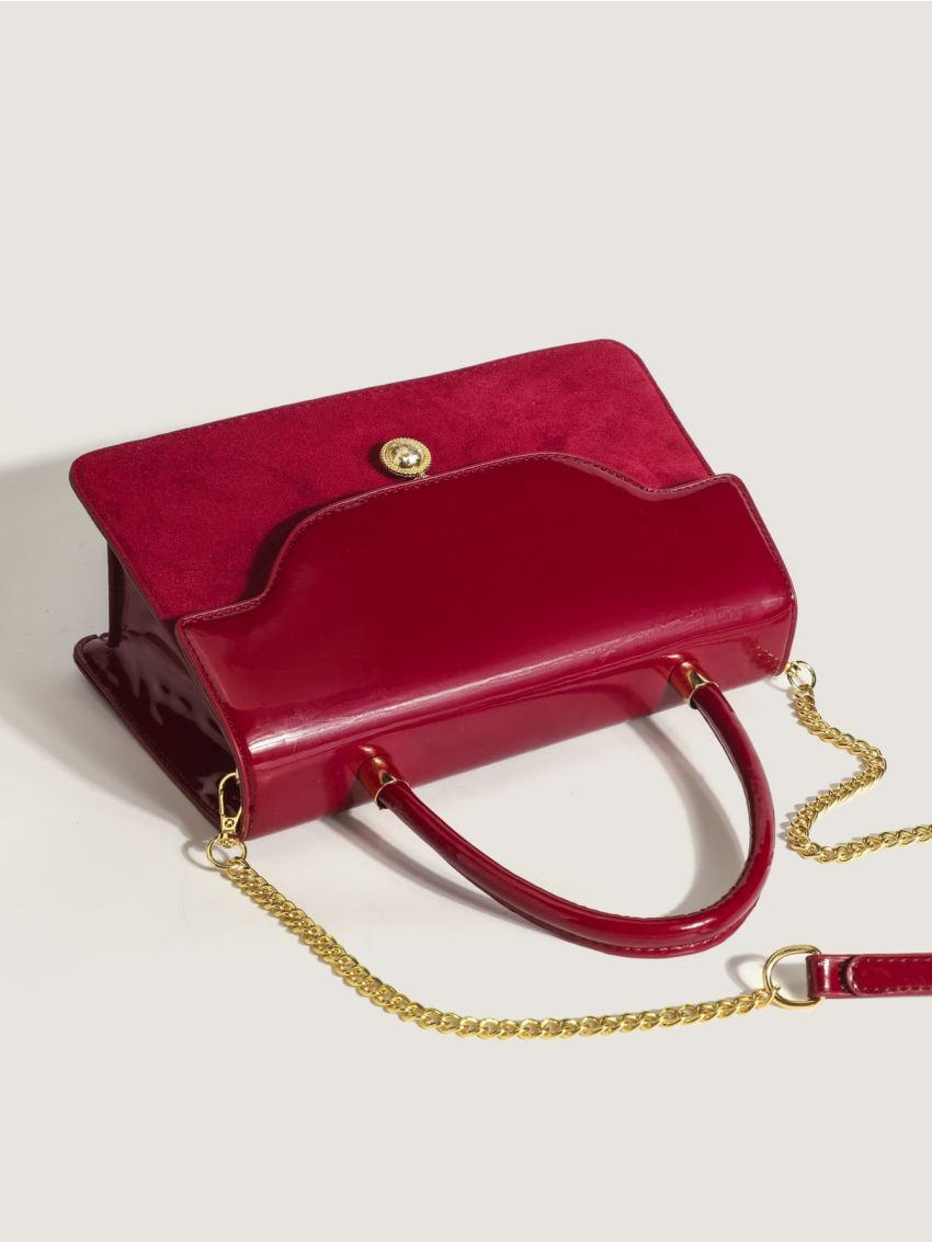 Minimalist Flap Chain Square Bag