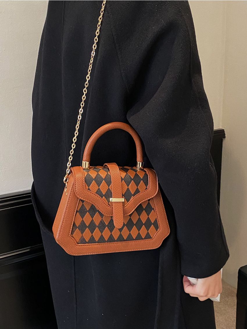 Geometric Pattern Litchi Embossed Flap Chain Box Bag
