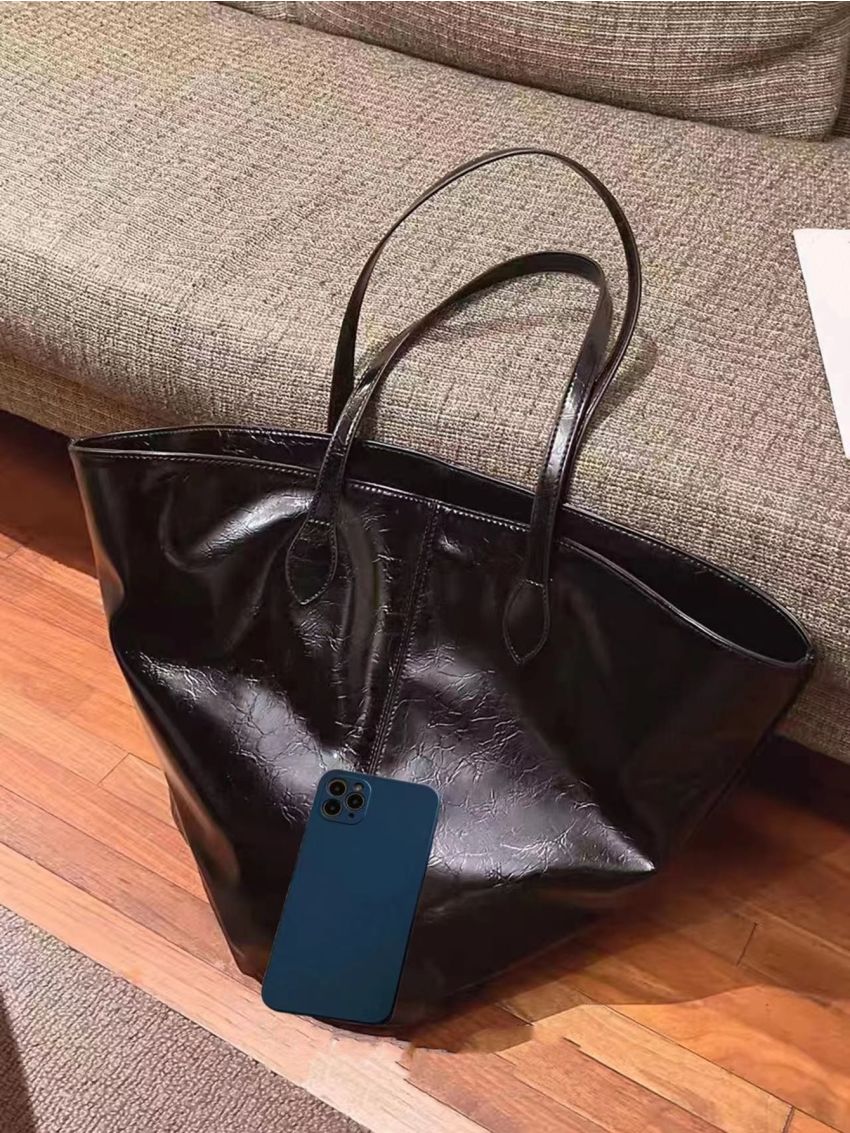 Minimalist Shoulder Tote Bag With Inner Pouch