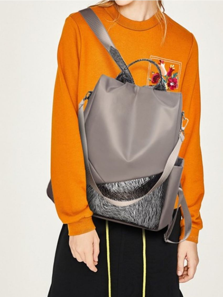 Medium Classic Backpack Black Waterproof Adjustable Strap For Daily