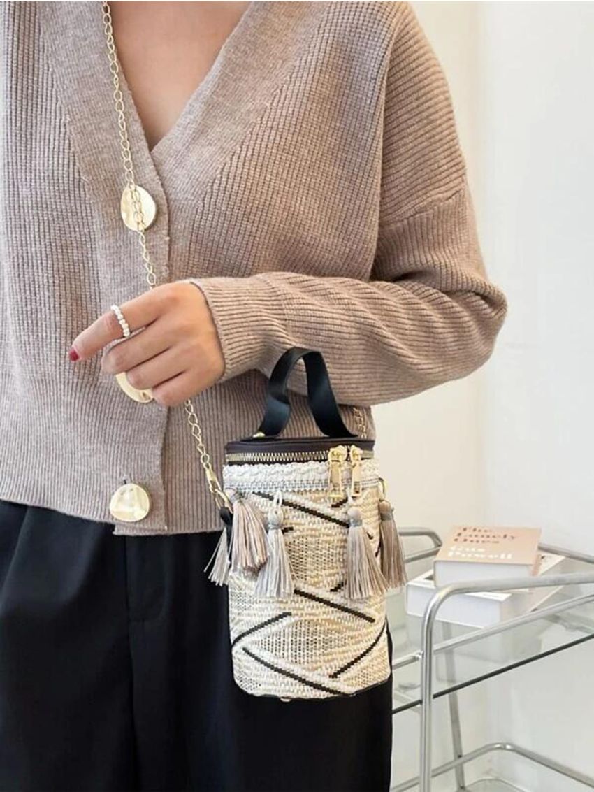 Mini Tassel Decor Straw Bag