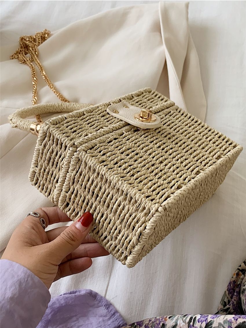 Mini Chain Flap Straw Bag