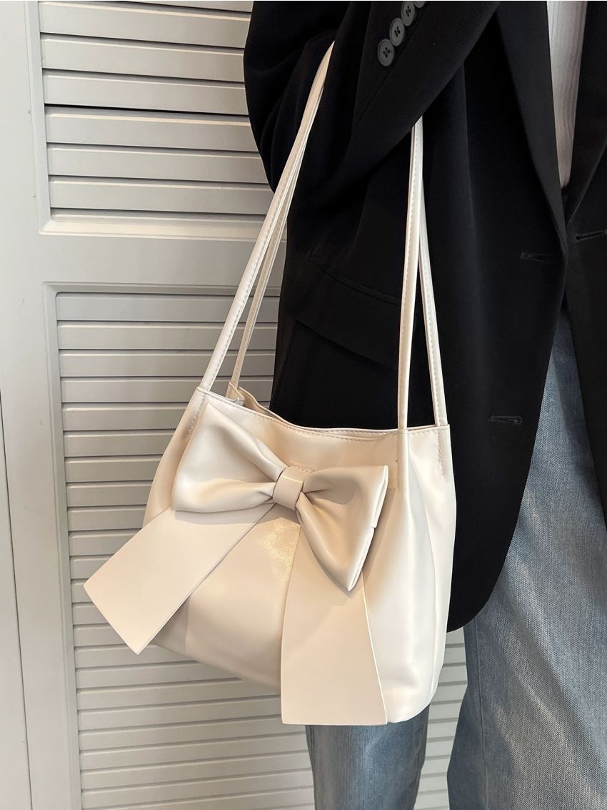 Bow Decor Shoulder Bag
