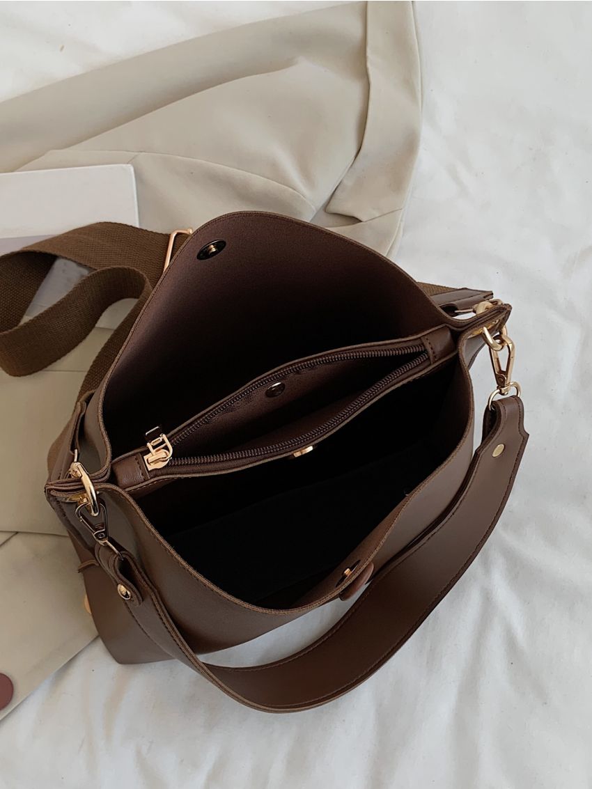 Button Decor Shoulder Bag