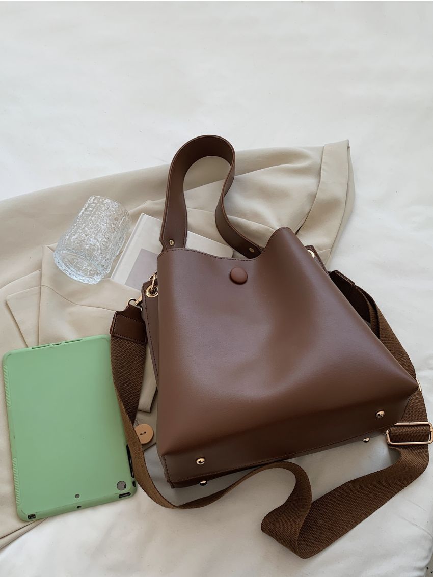 Button Decor Shoulder Bag