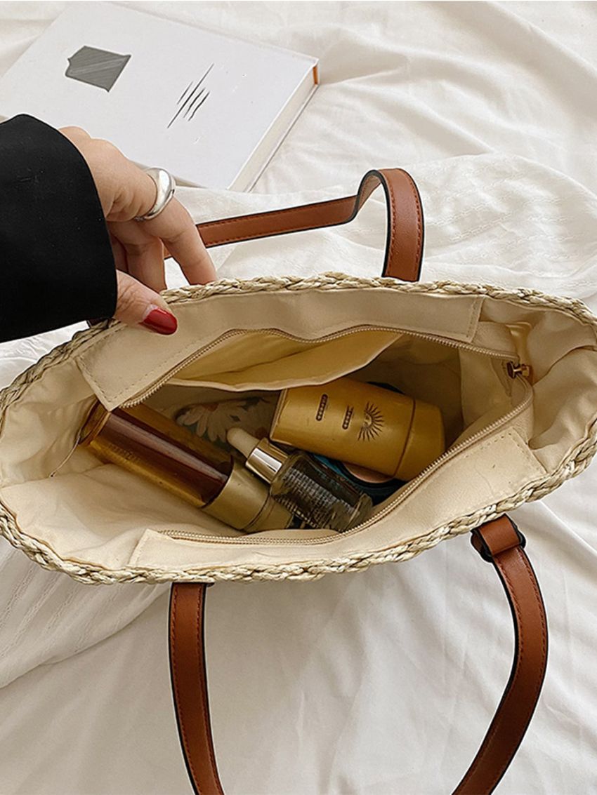 Minimalist Straw Bag