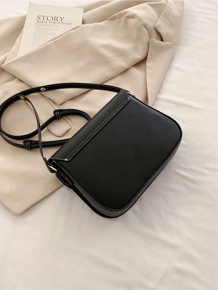 Minimalist Flap Saddle Bag