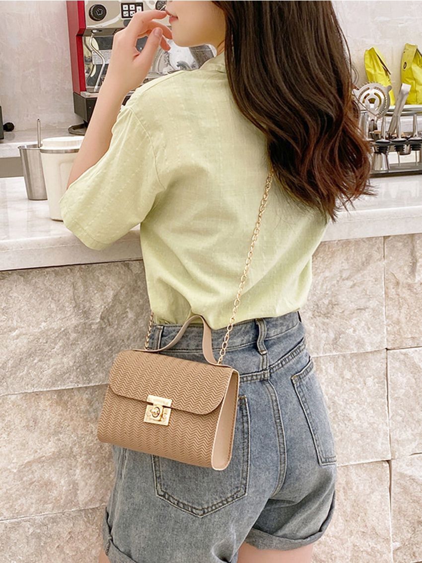 Mini Chevron Detail Flap Chain Square Bag