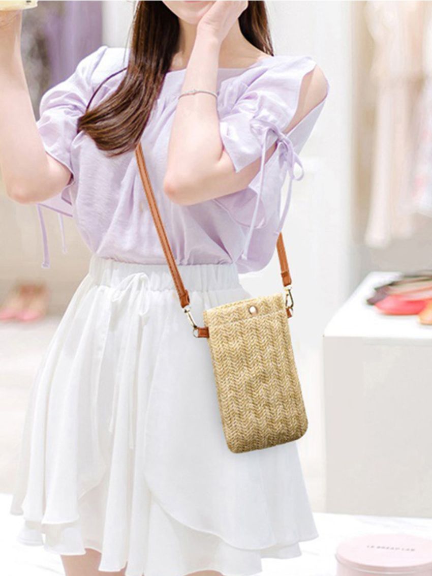 Minimalist Straw Bag