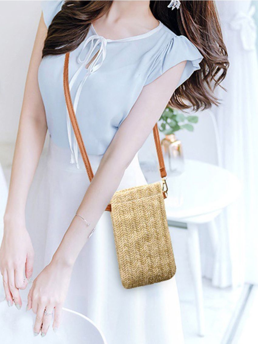 Minimalist Straw Bag