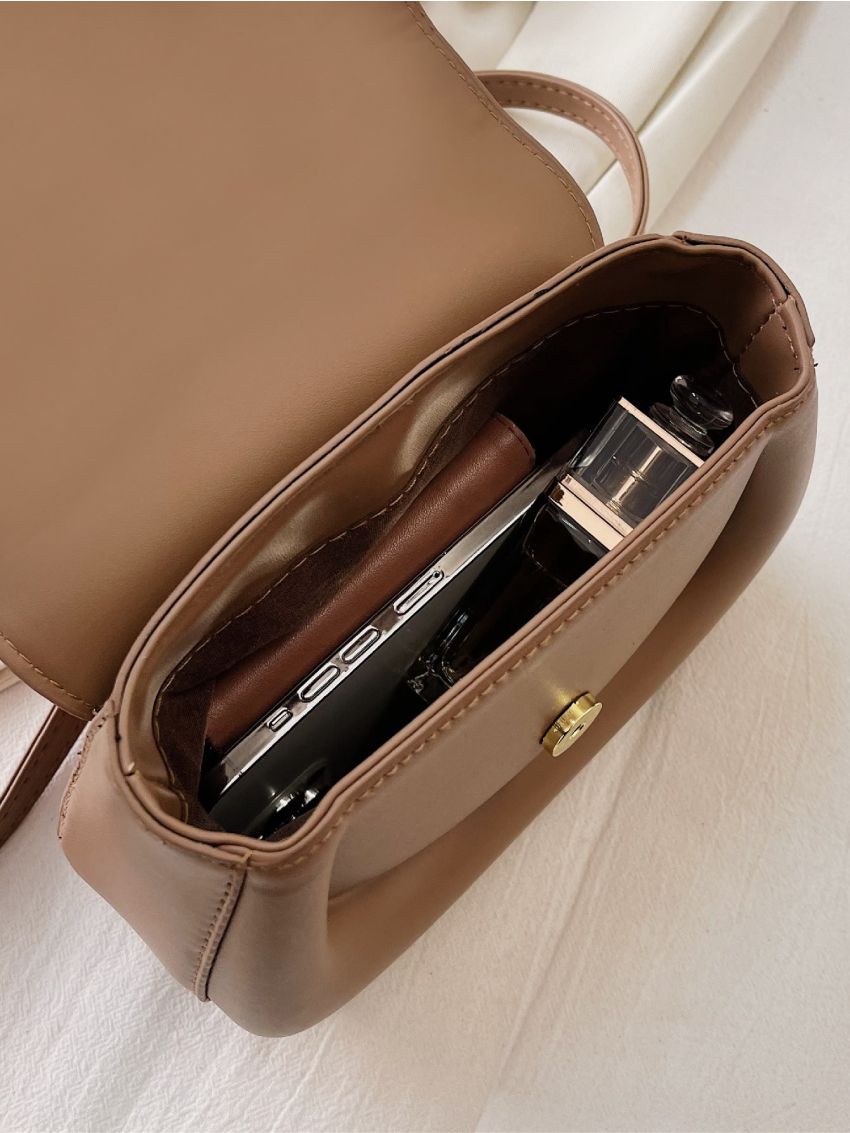 Minimalist Flap Saddle Bag