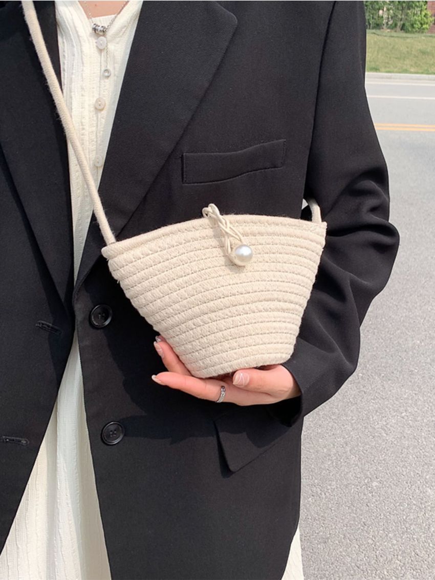 Minimalist Straw Bag