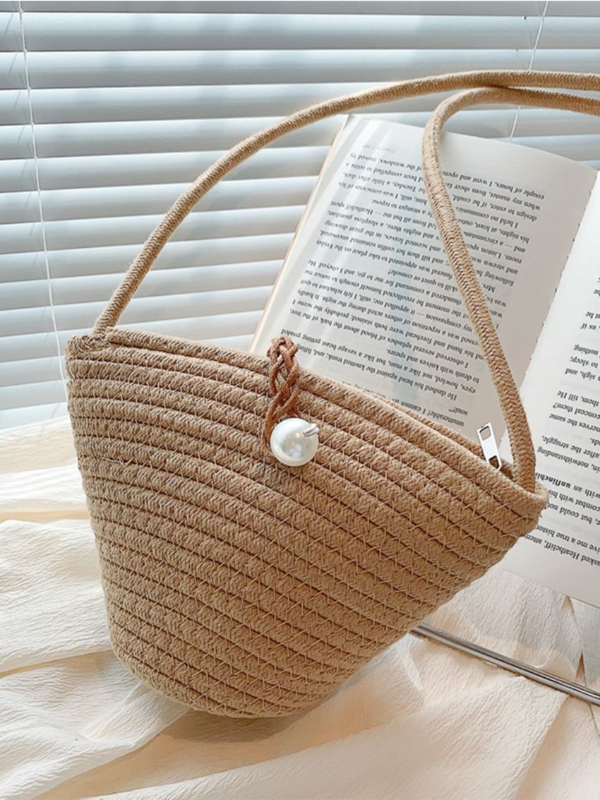 Minimalist Straw Bag