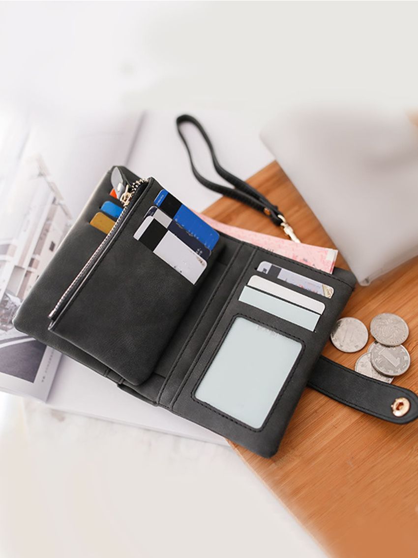 Button Detail Small Wallet