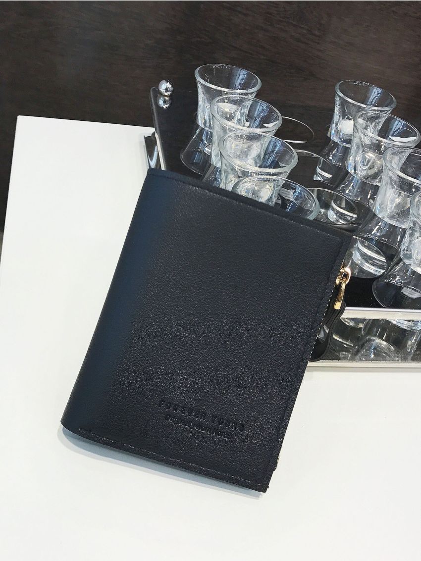 Letter Graphic Card Holder