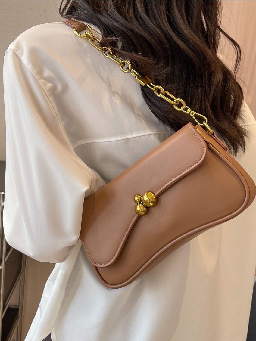 Chain Decor Flap Baguette Bag