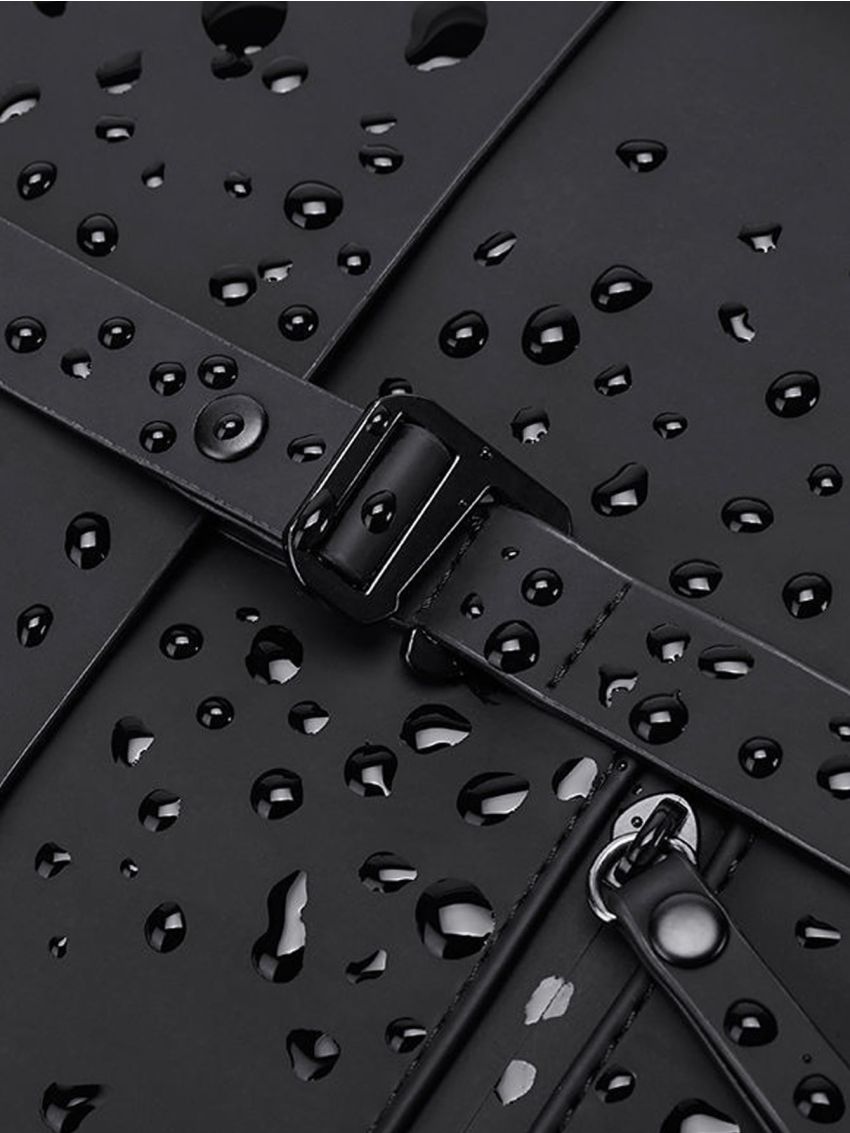 Men Studded Decor Waterproof Satchel Backpack