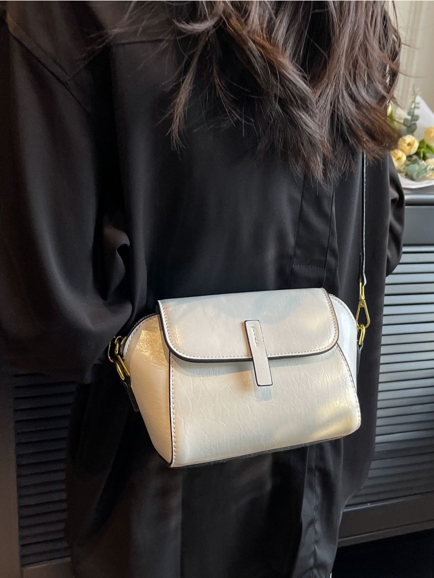 Contrast Binding Flap Novelty Bag