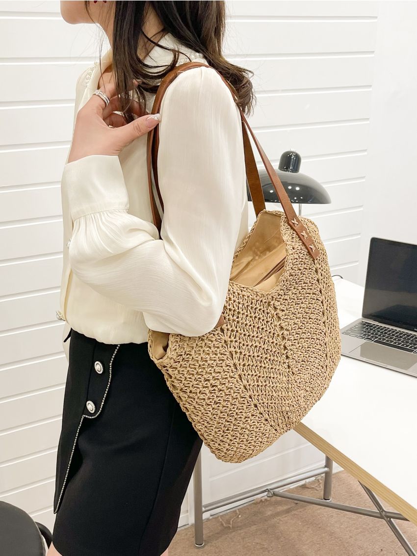 Minimalist Straw Bag
