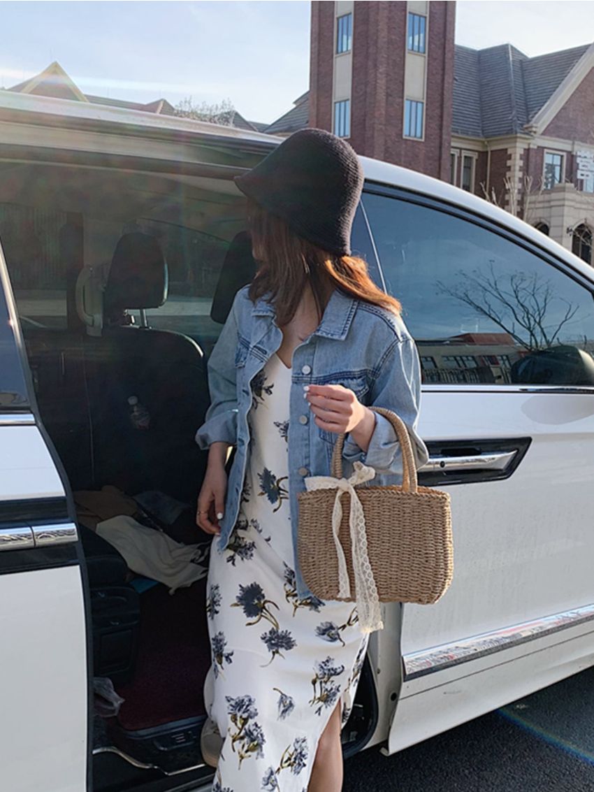 Minimalist Straw Bag