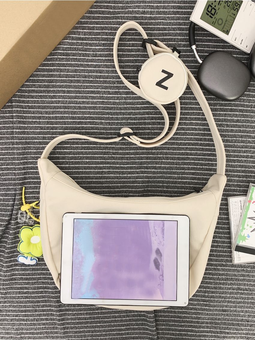 Letter Patch Decor Hobo Bag With Bag Charm