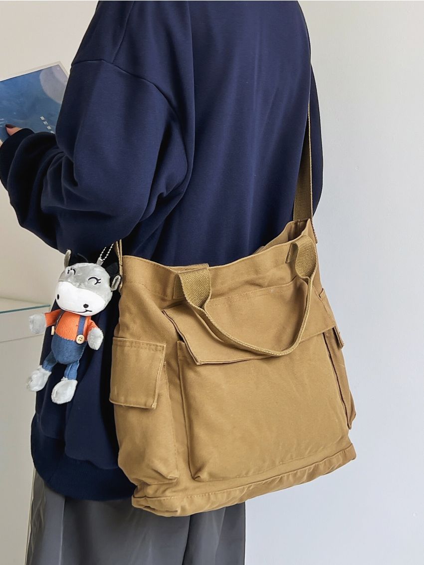 Minimalist Shopper Bag With Bag Charm