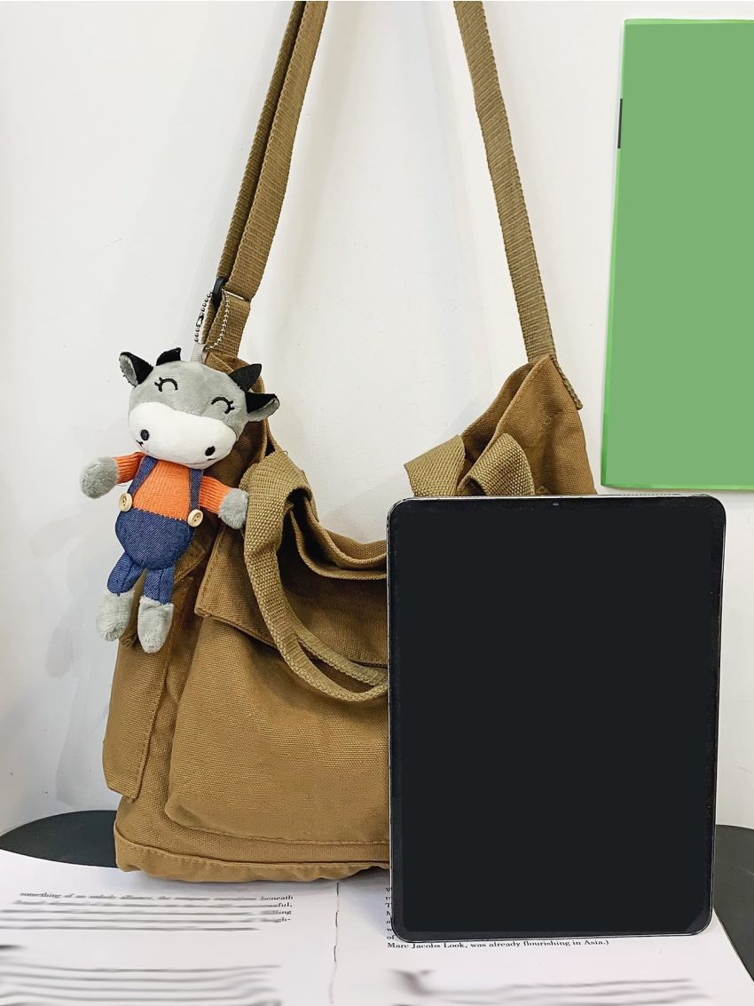 Minimalist Shopper Bag With Bag Charm