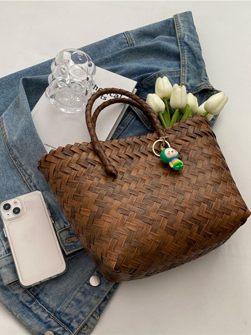 Minimalist Straw Bag With Bag Charm