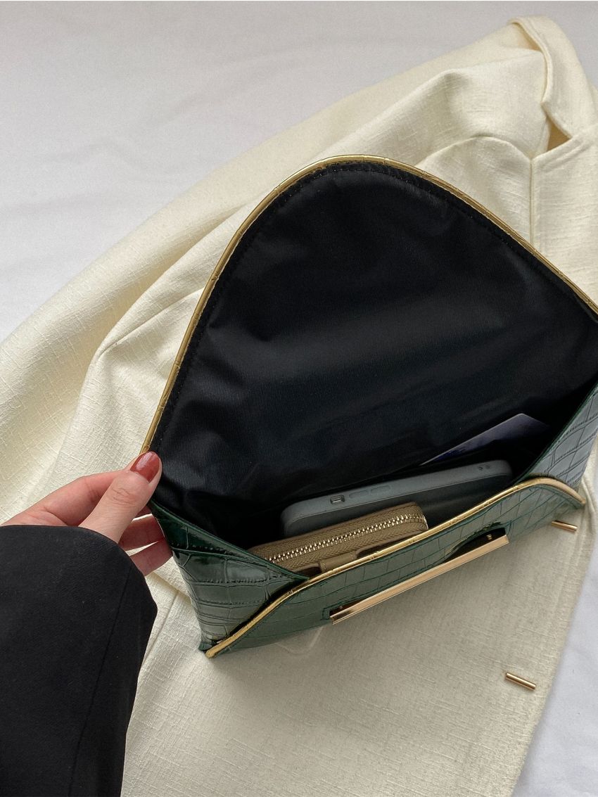 Crocodile Embossed Metal Decor Envelope Bag Black Elegant Clutch Bag