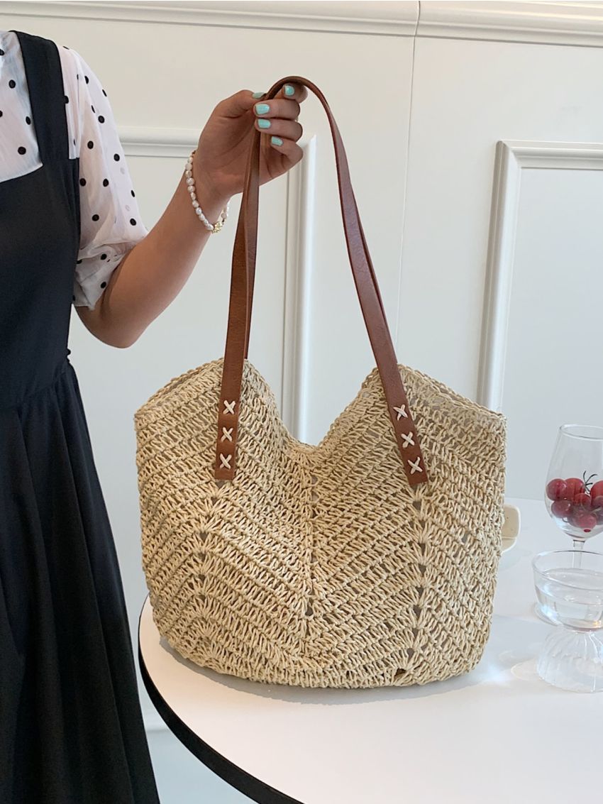 Minimalist Straw Bag