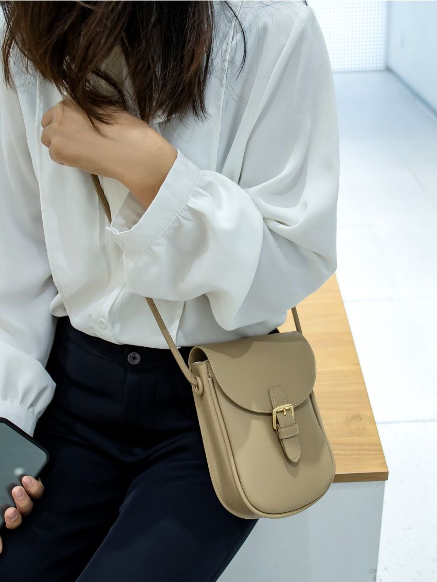 Buckle Decor Phone Wallet