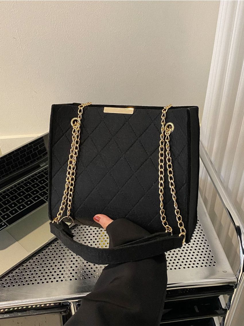 Stitch Chain Square Bag