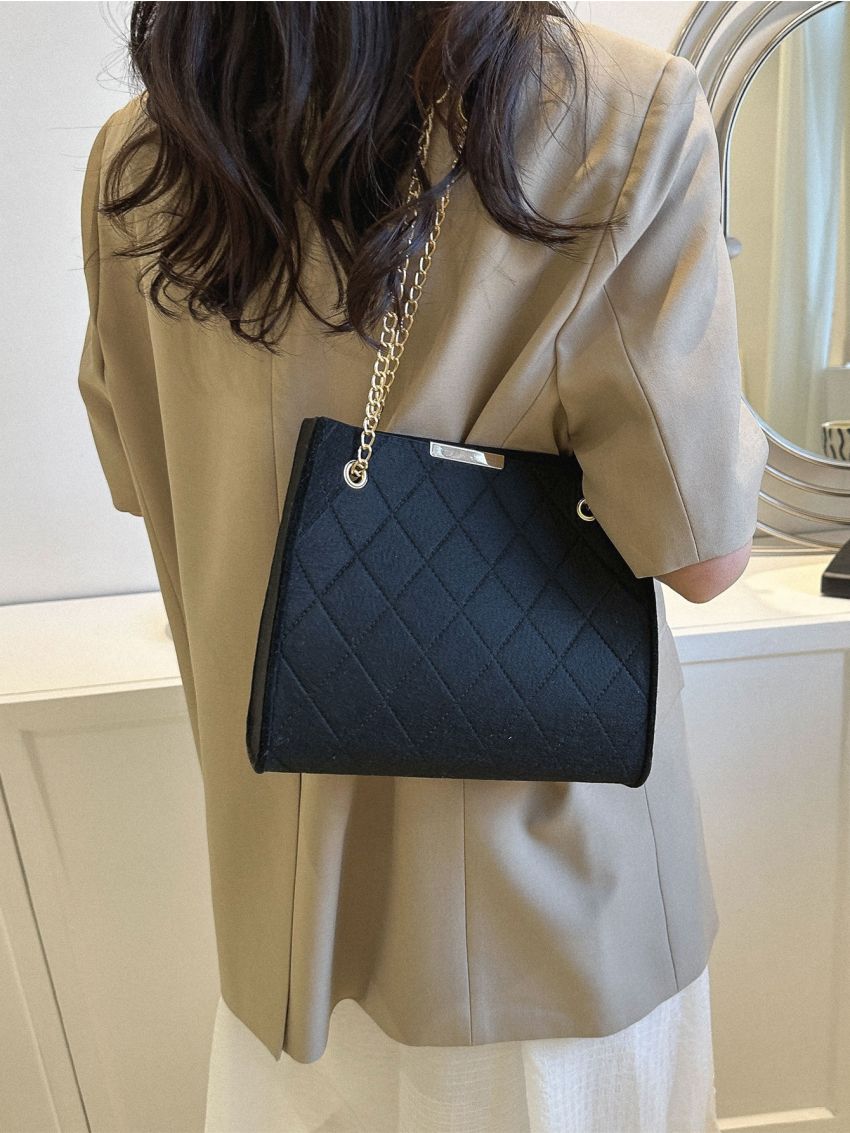 Stitch Chain Square Bag