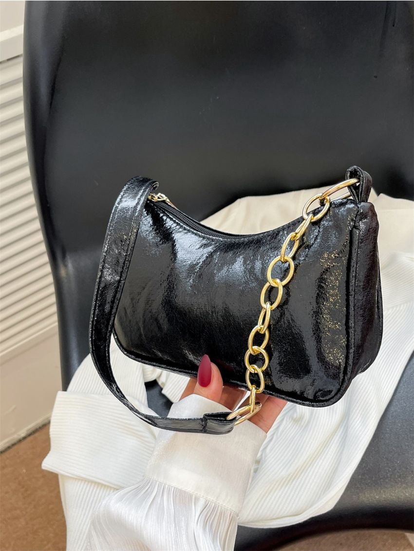 Minimalist Chain Baguette Bag