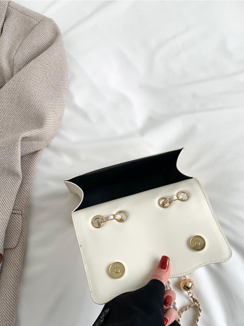 Mini Novelty Bag Fashionable Letter Graphic Scallop Trim Flap Chain PU