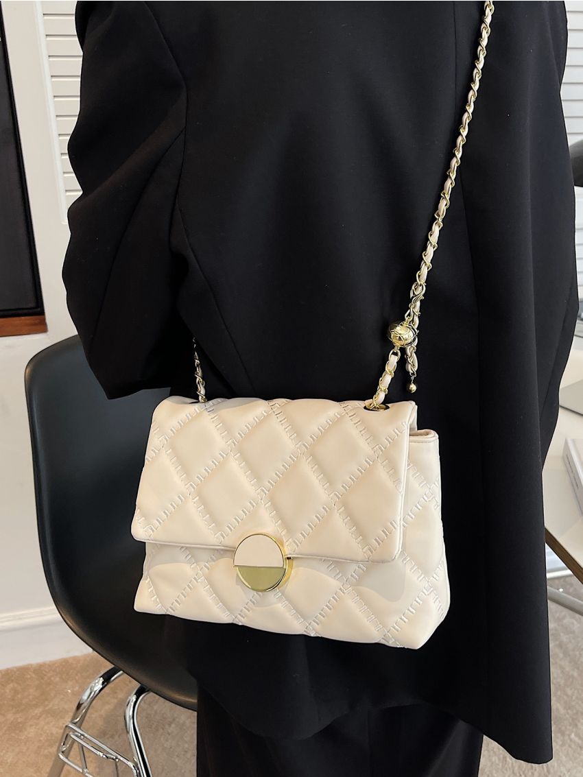 Quilted Pattern Chain Square Bag