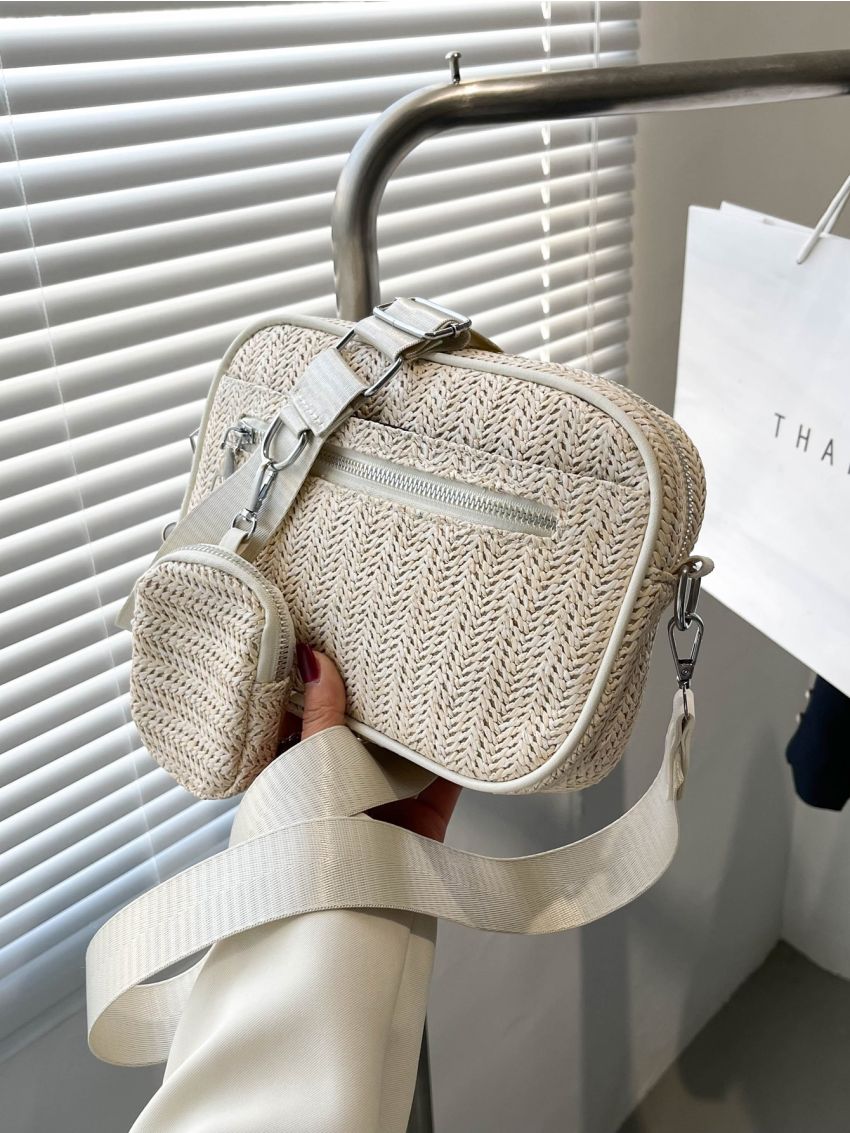 Minimalist Straw Bag With Coin Purse