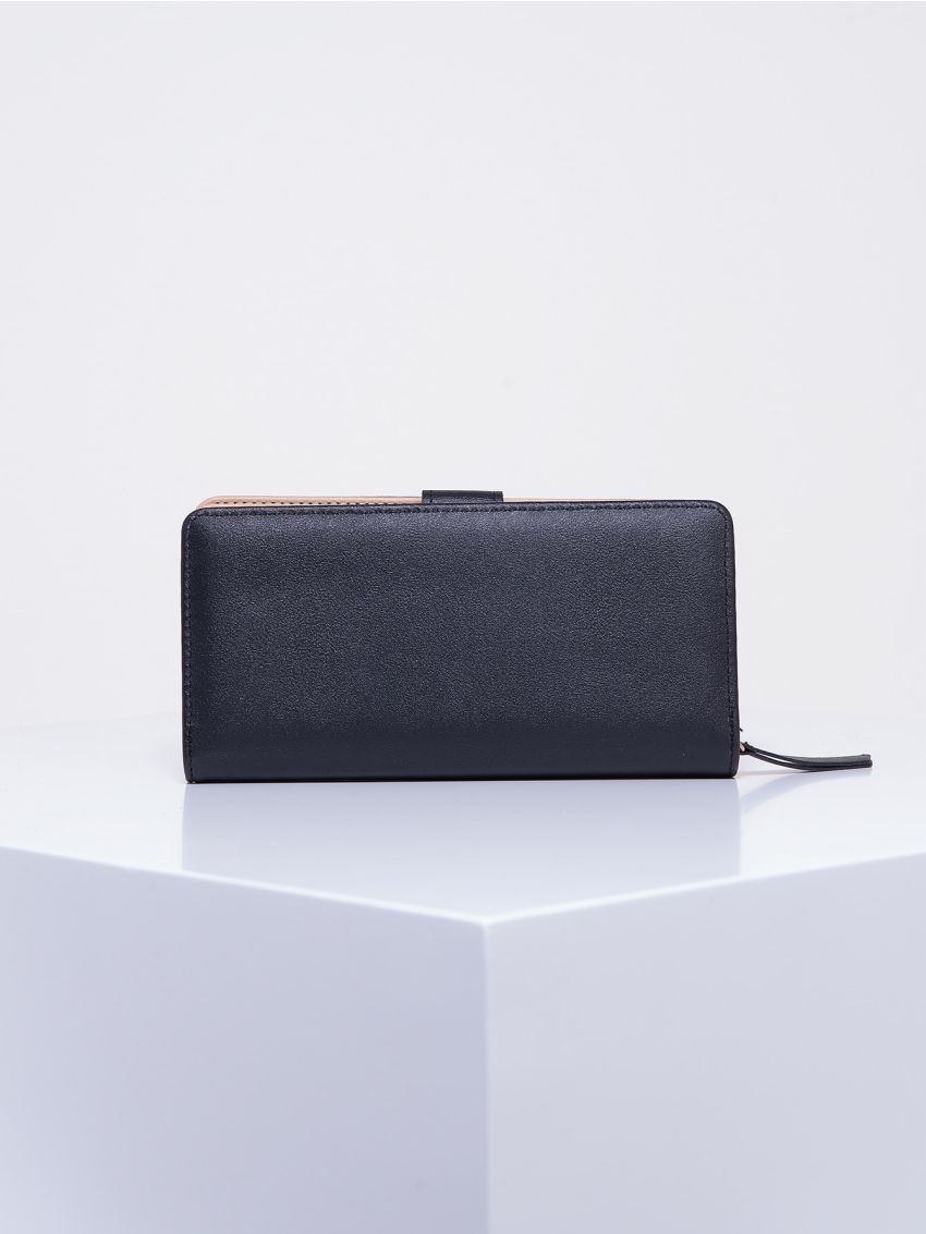 Hollow Out Leaf Graphic Long Wallet