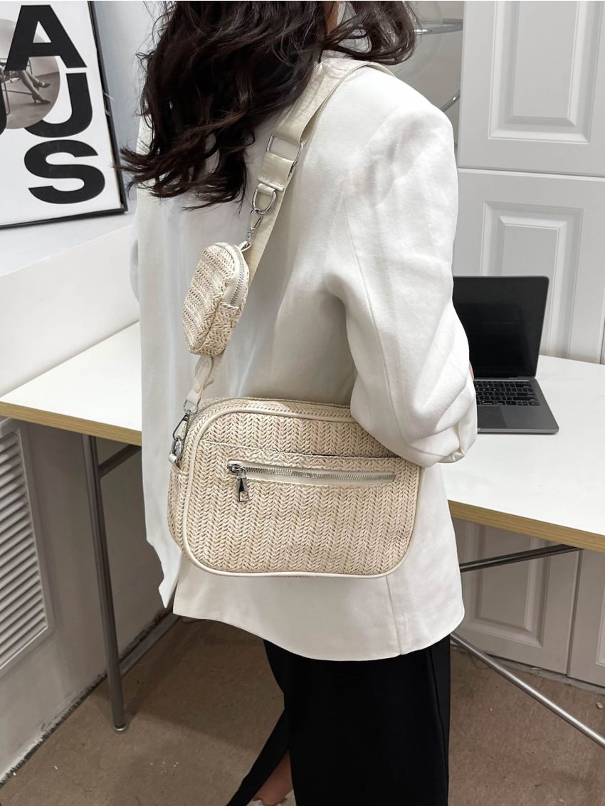Minimalist Straw Bag With Coin Purse