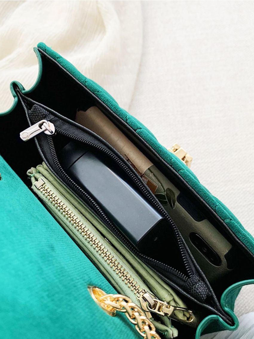 Mini Quilted Buckle Chain Shoulder Bag