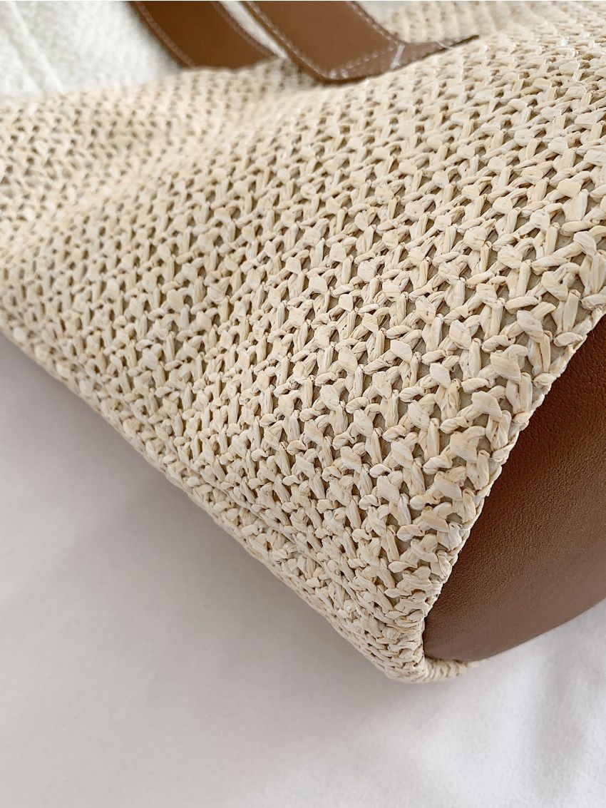 Minimalist Straw Bag